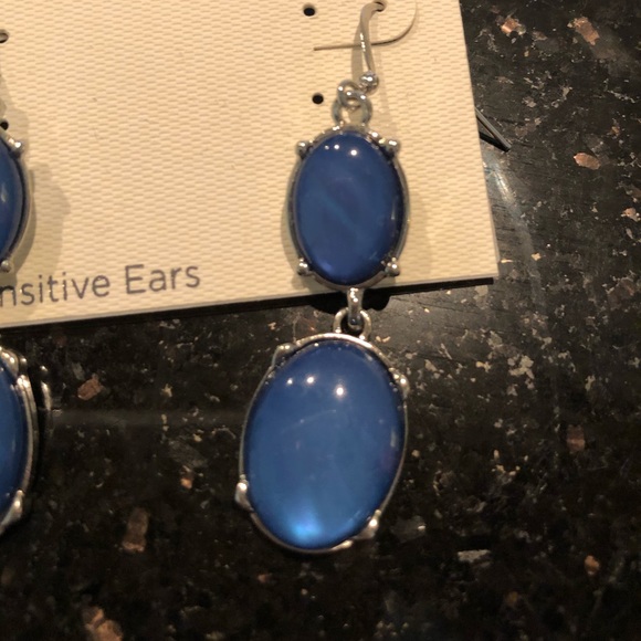 Blue dangle earrings - Picture 4 of 4